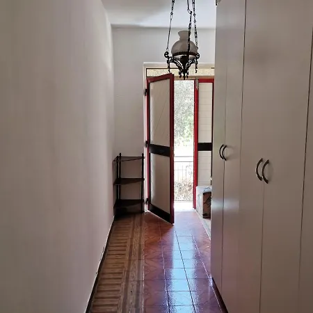 Private House With Private Entrance * Chorio